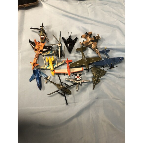 Lot 13 Vintage Toy Model Airplanes Helicopter Cast Iron, Die Cast Metal,Plastic - Picture 1 of 9